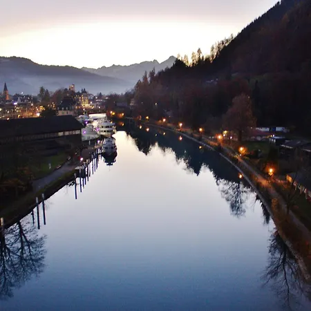 Hotell The River Village Interlaken