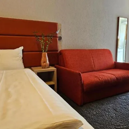 Hotell The River Village