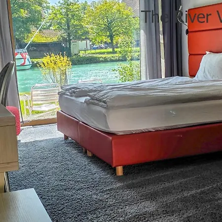 Hotell The River Village