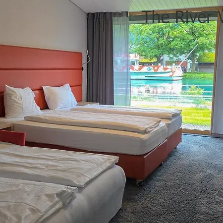 Hotell The River Village 3*