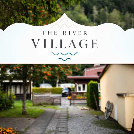 Hotel The River Village