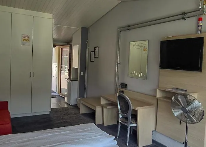 The River Village 3*